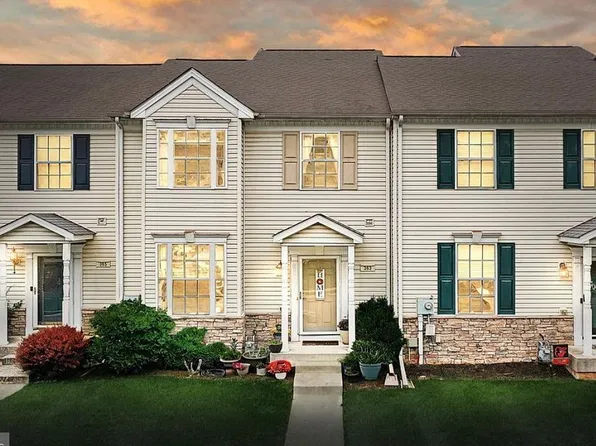 363 Bruaw Dr, York, PA 17406