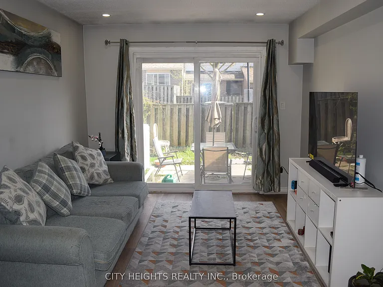 28 Fern Ave — Photo 12