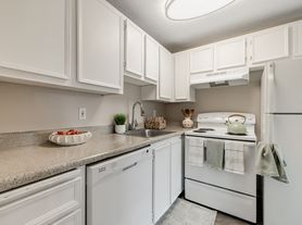 Moreland Place Apartments