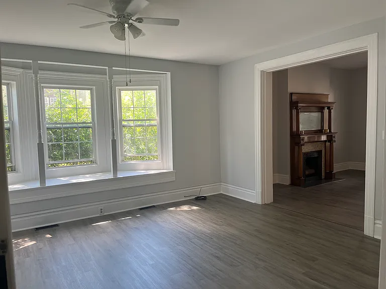 3826 California Ave — Photo 4