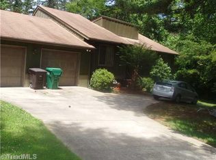 306 Southridge Rd, Jamestown, NC 27282