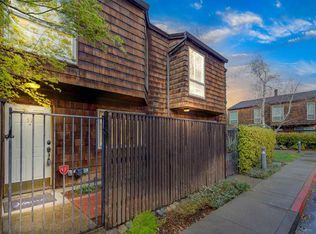 225 Mayhew Way APT 17, Walnut Creek, CA 94597