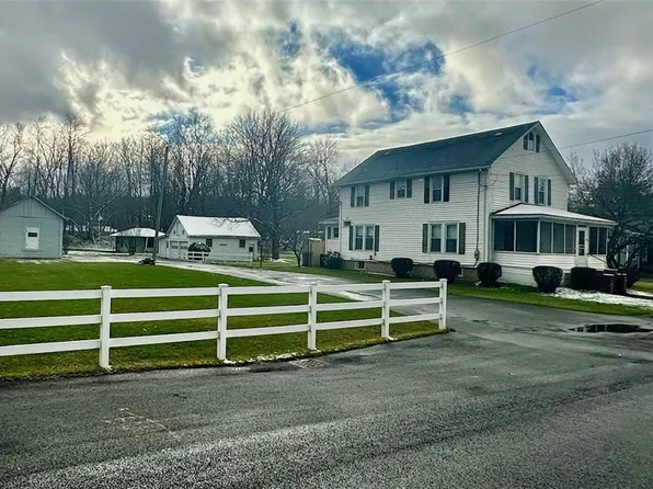 60 Green St, Pt Byron, NY 13140