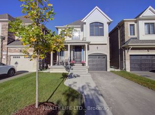 484 Thornborrow Ct, Milton, ON L9E 1T4