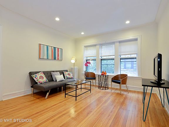 3rd image of 728 Hinman Ave APT 1W