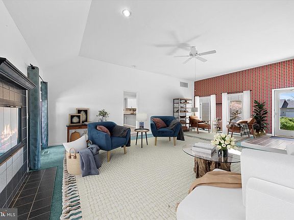4th image of 203 Millstone Ln