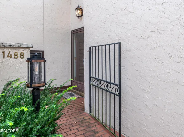 1488 Touraine Pl, Knoxville, TN 37919