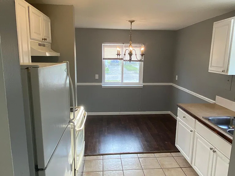 27824 Lasslett St — Photo 3