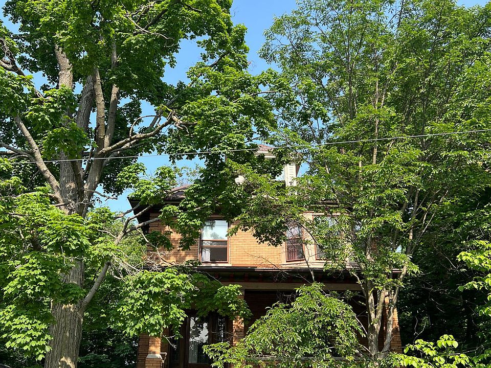 1st image of 3400 Bishop St #1