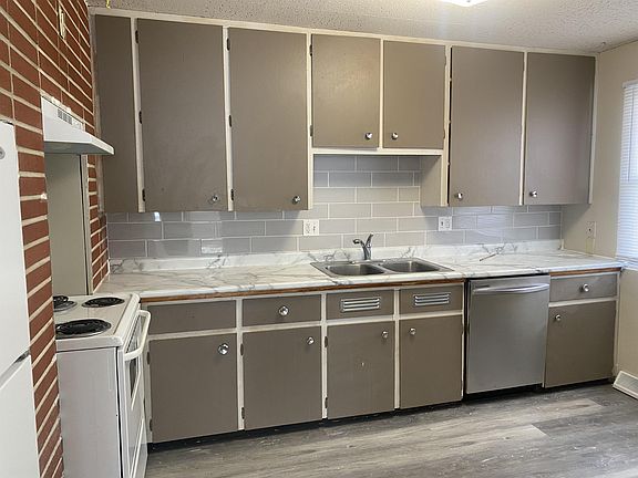 4th image of 4521 Rushmore Dr NE #10912938