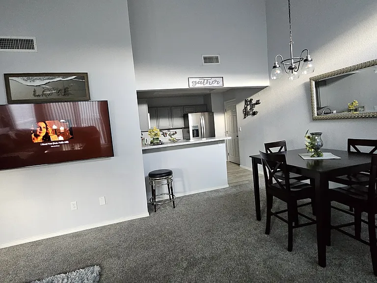 9435 N 59th Ave #3 — Photo 3