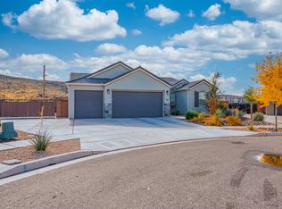 201 N Sage Crest Cir, Washington, UT 84780