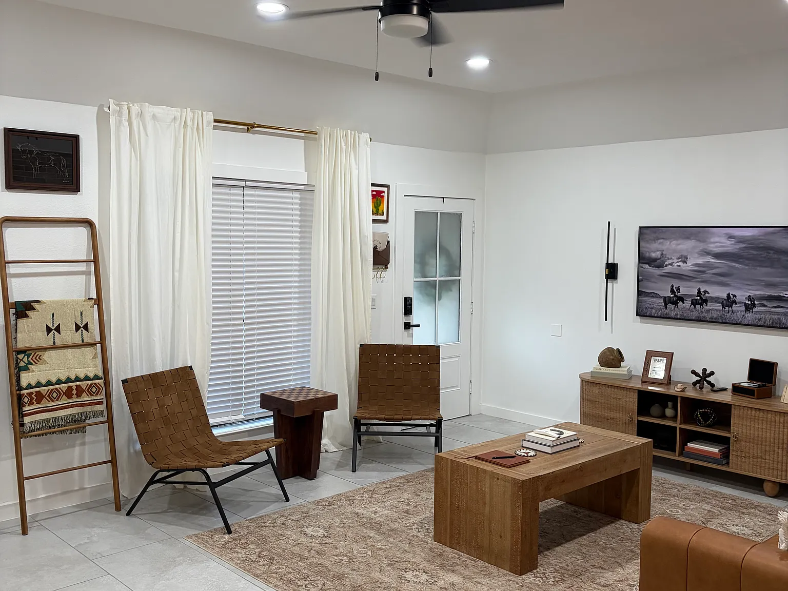 2 bed, 1350 sqft, $2,700 — Photo 2