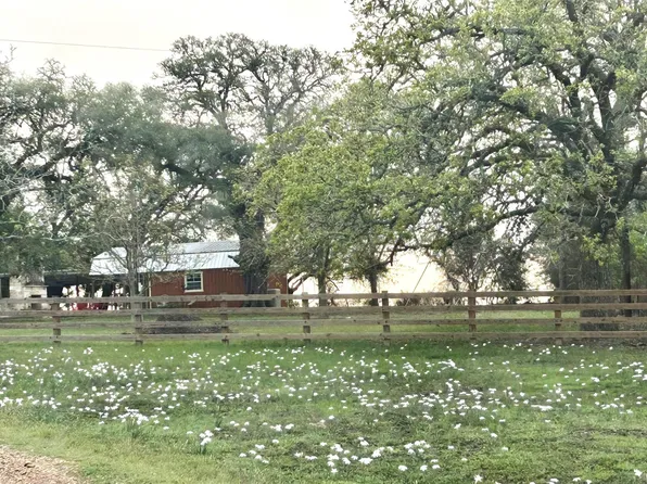 4838 Rocky Creek Rd, La Grange, TX 78945