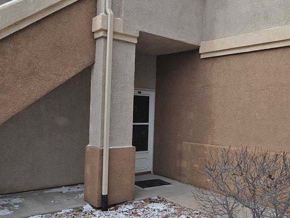 Main Level w/Garage & Carprt