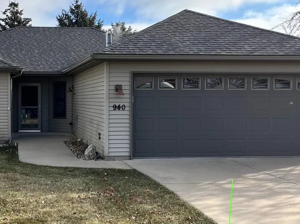 940 Willow View Cir, Waite Park, MN 56387