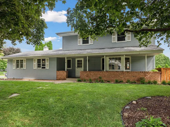 15 Western Ter, Golden Valley, MN 55426