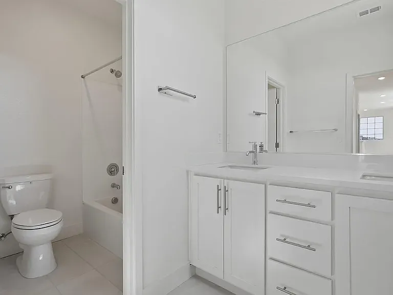 464 Coolcrest Dr — Photo 12