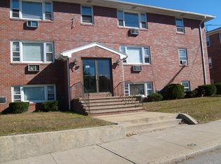 777 Admiral St APT 4, Providence, RI 02908