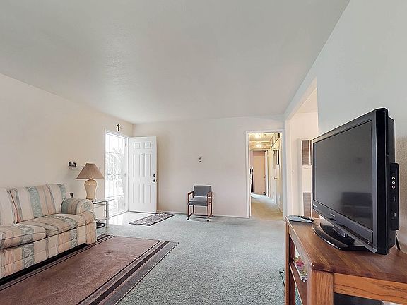 4th image of 2303 Meadow Lark Dr
