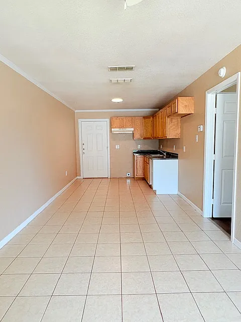 Country Place Apts - CP2 #17 — Photo 3