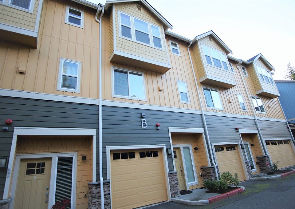 1st image of 23000 NE 8th St Unit B-3