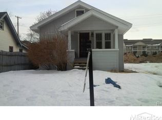 1112 Hartland Dr, Troy, MI 48083