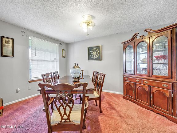 5th image of 8628 MAYALL Drive