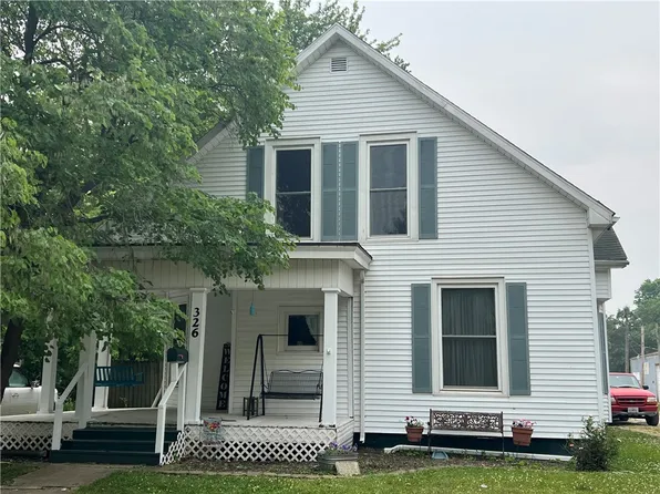 326 Chestnut St, Paris, IL 61944