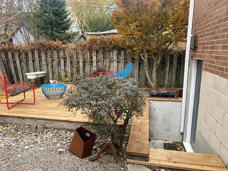 302 Rhodes Ave — Photo 31