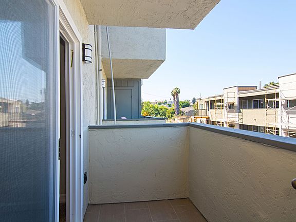 2nd image of 4019 Oakcrest Dr #381e0a601