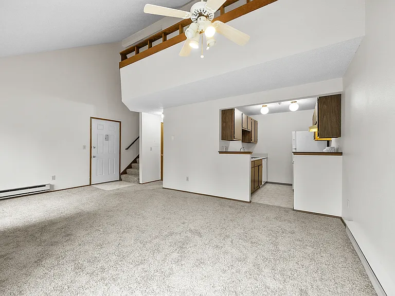 Westlakes Apartments — Photo 32