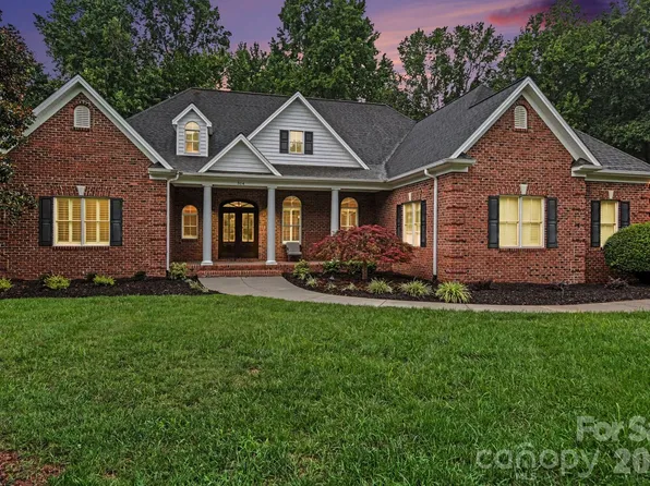 314 W Glenview Dr, Salisbury, NC 28147