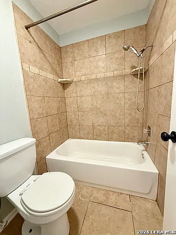 705 Woodcrest Cir — Photo 15