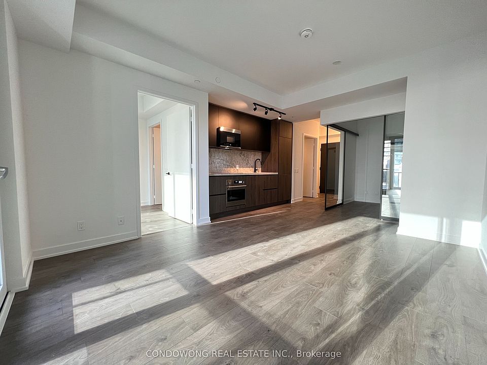 1st image of 108 Peter St #1106