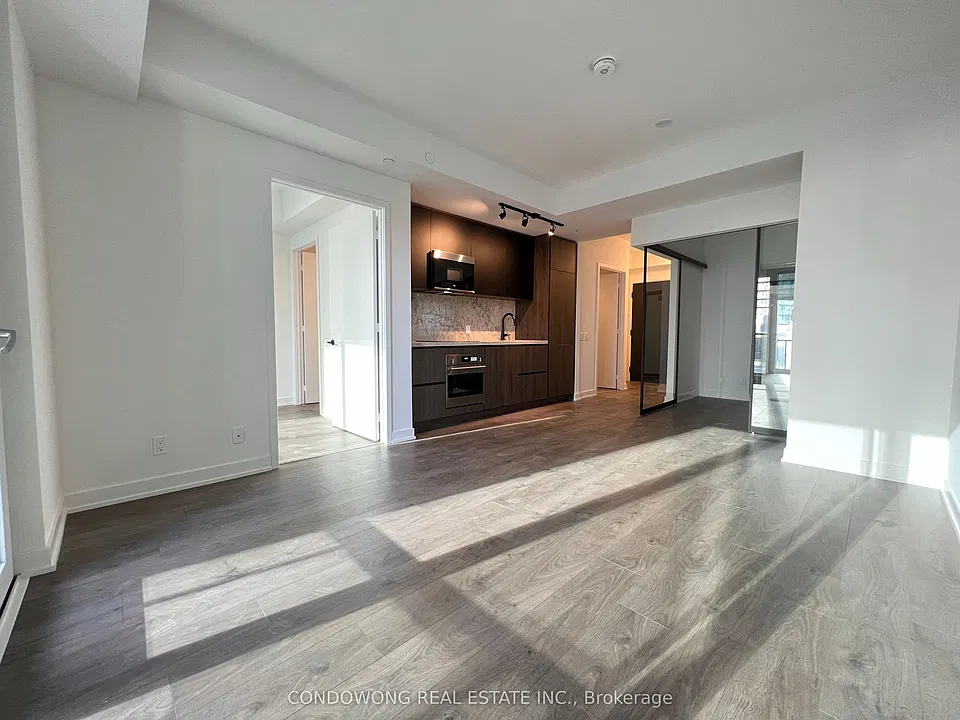 108 Peter St #1106