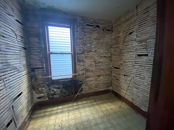 3rd image of 5006 S Seeley Ave