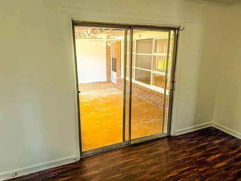 2063 Fairway Dr — Photo 8