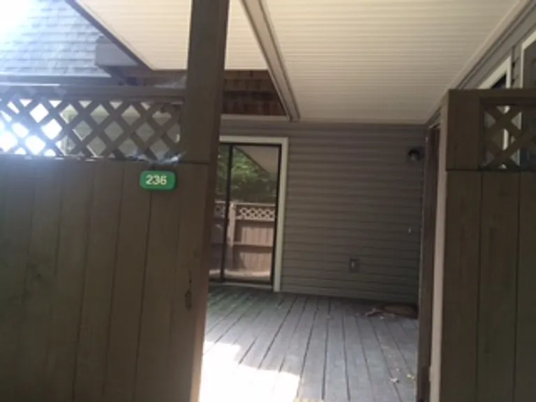 236 Brookberry Cir — Photo 29