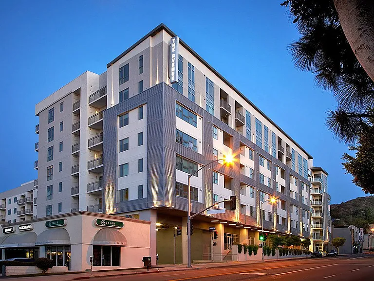 The Avenue Hollywood — Photo 41