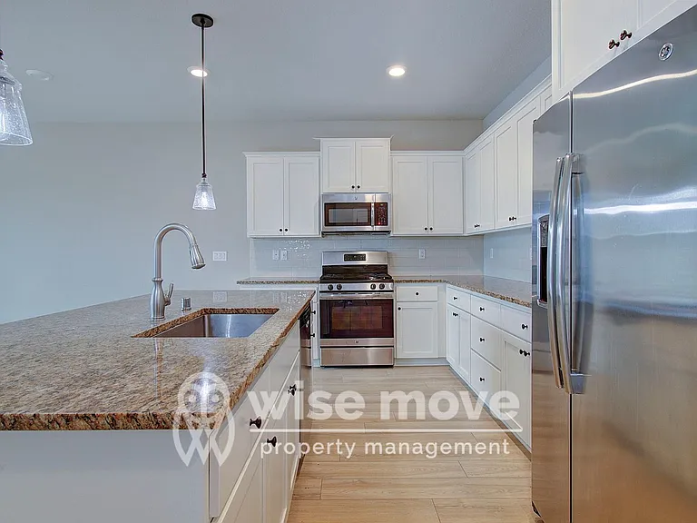 811 SW 4th Ave — Photo 14
