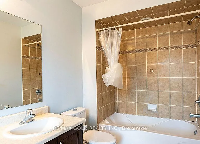 11 Vanderpool Cres #1 — Photo 14