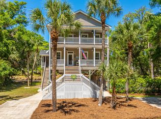 607 Jungle Rd, Edisto Island, SC 29438