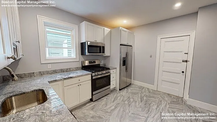 3 Carson St — Photo 1