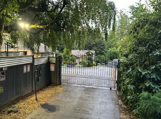 1712 186th Ave E, Lake Tapps, WA 98391