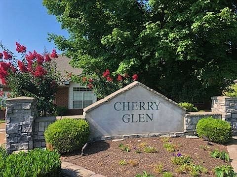 3rd image of 305 Cashmere Dr