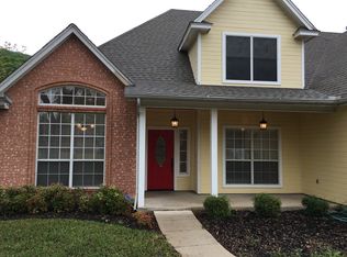 822 Singleton Dr, Grand Prairie, TX 75051