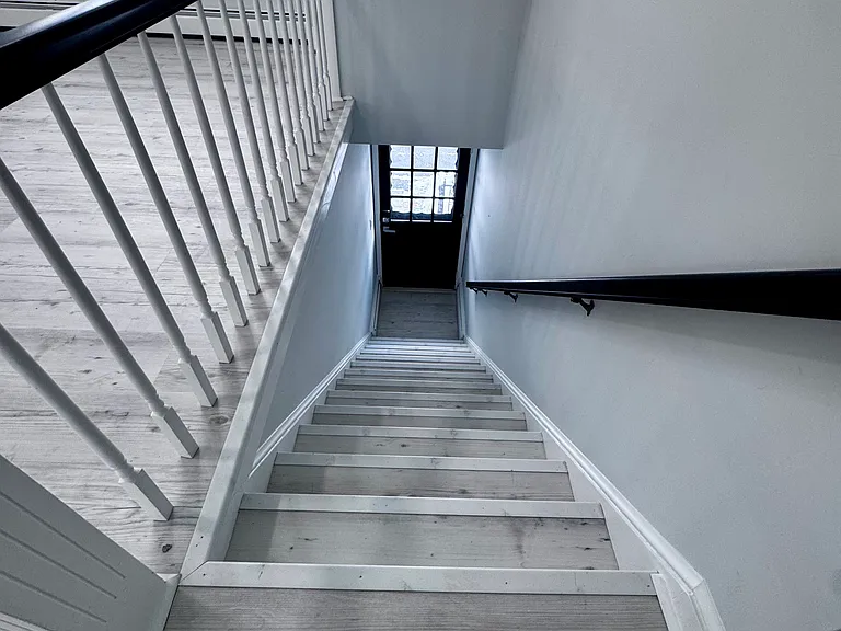 17 Central Ave — Photo 2
