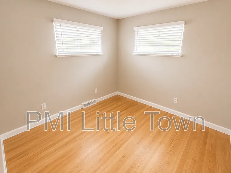 5561 S Cedar St — Photo 21