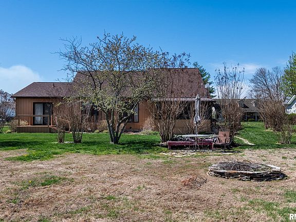 5th image of 3012 Hickory Ridge Dr
